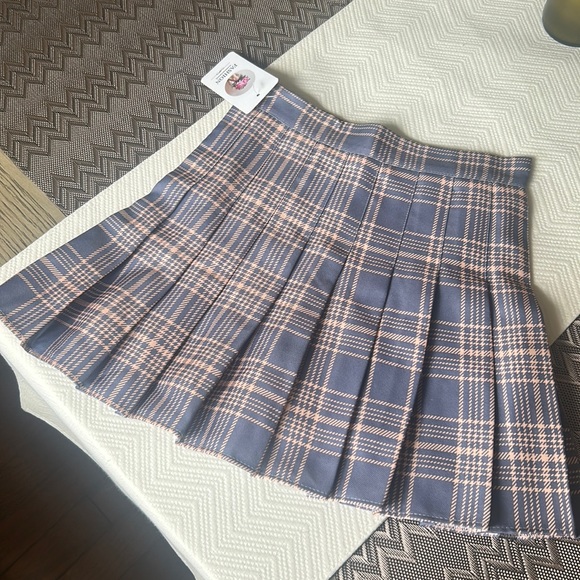 Dresses & Skirts - Plaid Schoolgirl Mini Skirt Sz XS NWT